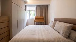 Sixth Avenue (D10), Terrace #581926411